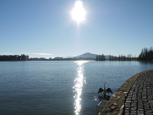 Lake Burley Griffin by YH