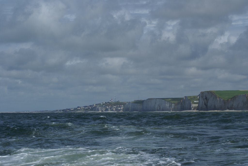 Espl. de la Plage, 76470 Le Tréport, France by pticaff