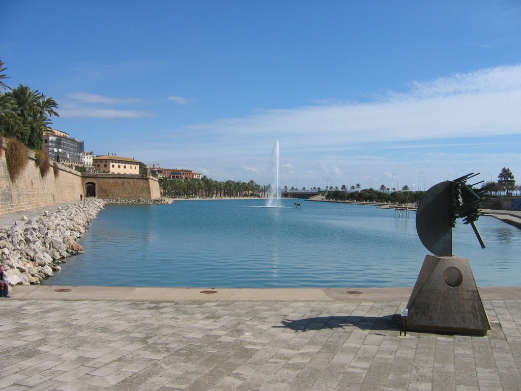 Cathedral Fountain Palma de Mallorca by Holger Ohlig