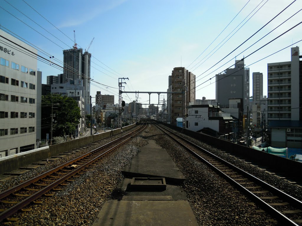 JR Fukushima station platform by DVMG