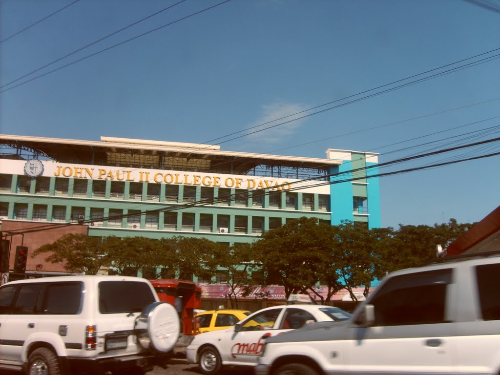 John Paul II College of Davao by jogavilz