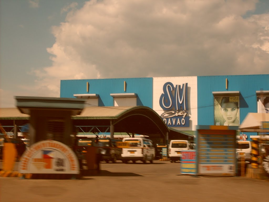 SM City Davao by jogavilz