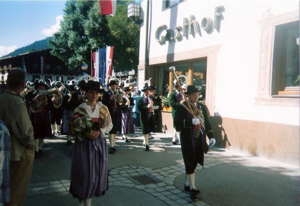 04-09-2005 Seefeld (Abiti tipici tirolesi) by Nuvolarossa