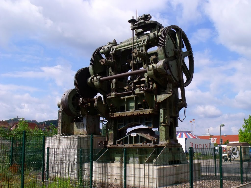 Doppelkurbel-Kniehebel-Tiefziehpresse Eisenach-Automobilwerk by K.S.