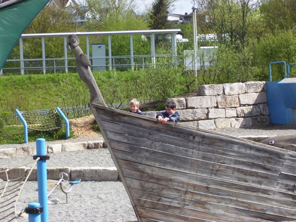 Kinderspielplatz in Mühlau by W. HAUSER