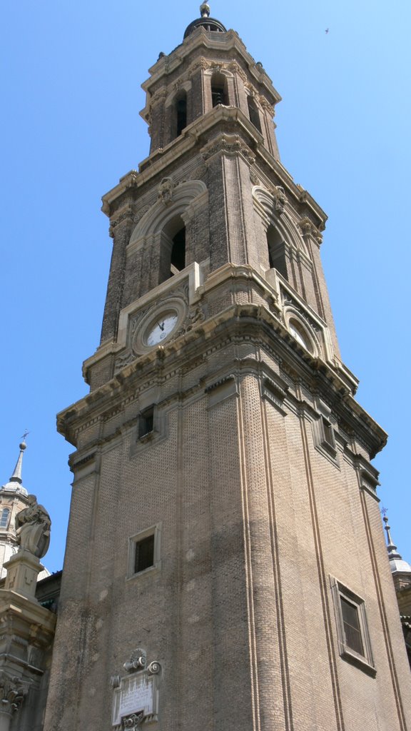 Torre del Pilar by marcoszaragoza