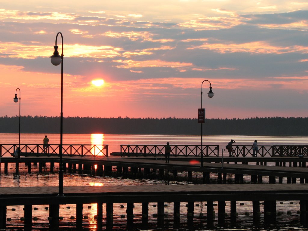 Zachód słońca nad jeziorem Necko by milet