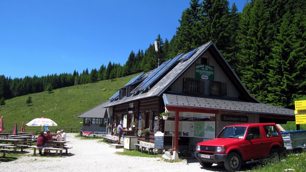 Eiskappeler Hütte by Herbert Draheim