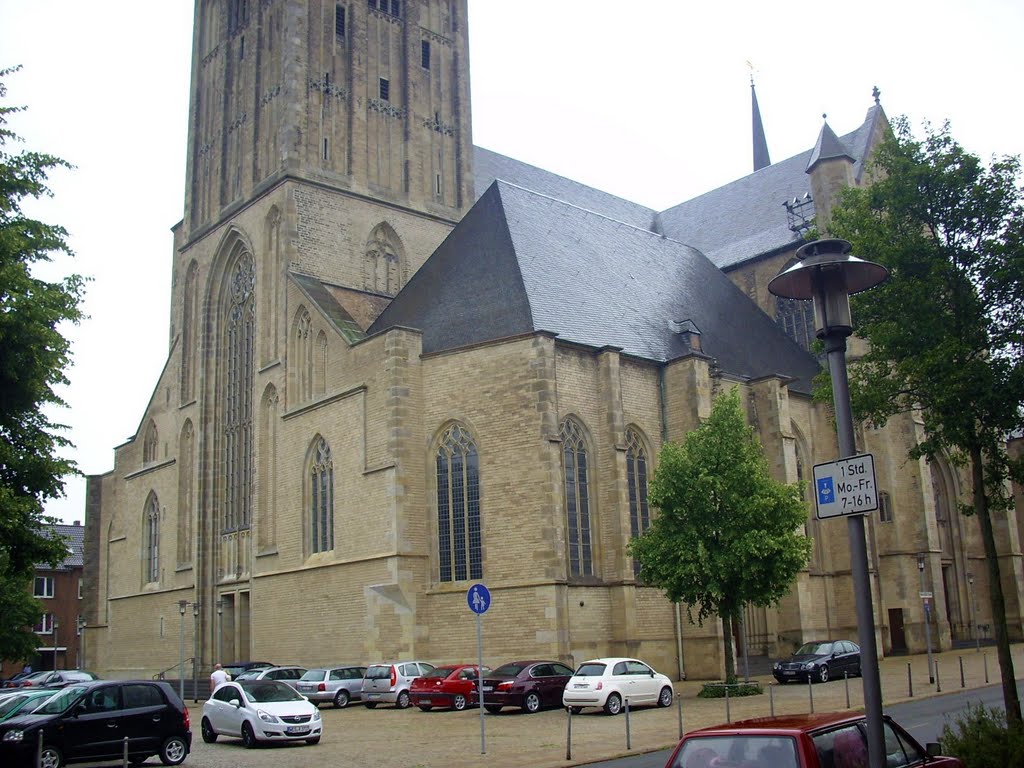 H©) July 2010 / Weseler Innenstadt 06...Weseler Dom by Hannes Th.