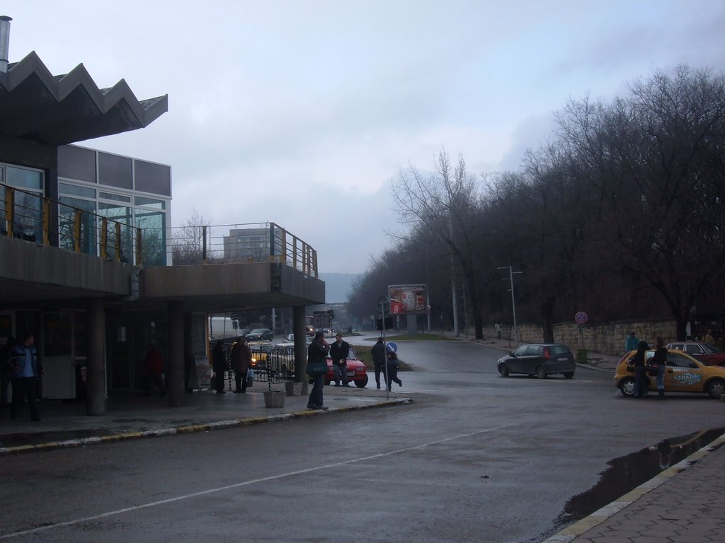 Shumen Bus Station Jan 2007 by dcclintonjr