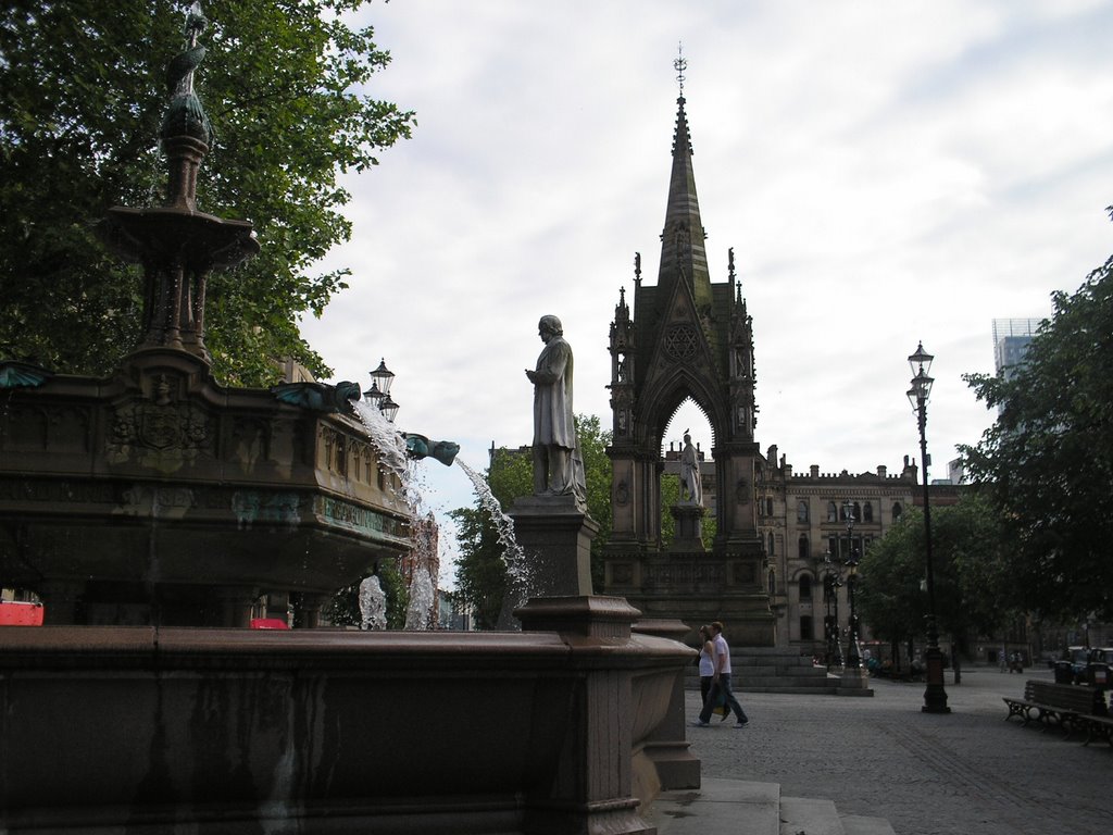 Praça da Prefeitura - Manchester by Carlos Fabiano Braga