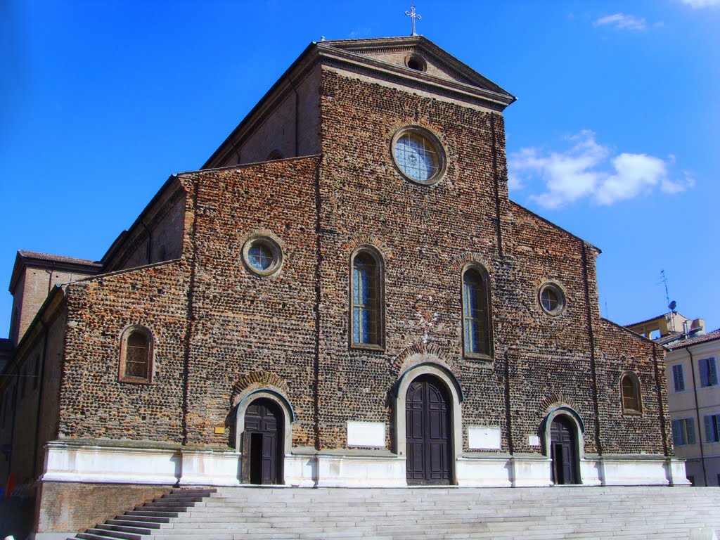 Faenza - Il Duomo (XV-XVI Sec.) realizzato su progetto di Giuliano da Maiano (26/07/2010) by esse est reminisci (SAVE PANORAMIO)