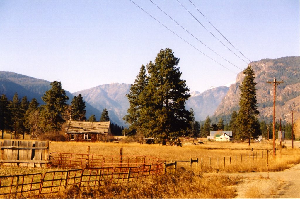 Along State Route 20, near Winthrop by Aeric