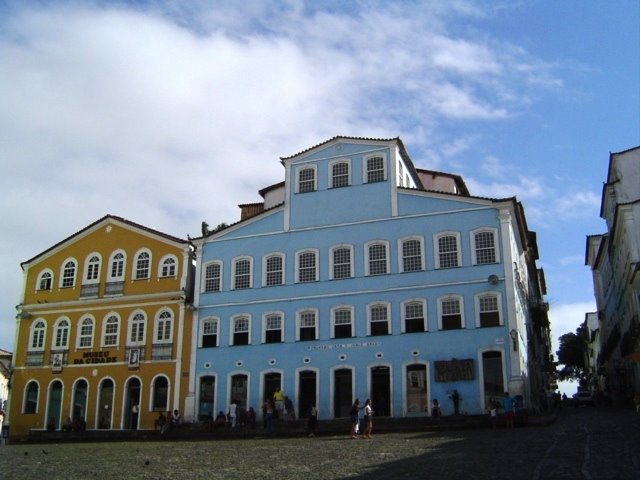 Gregório de Matos Foundation and Jorge Amados' House Foundation (right) by Mácio