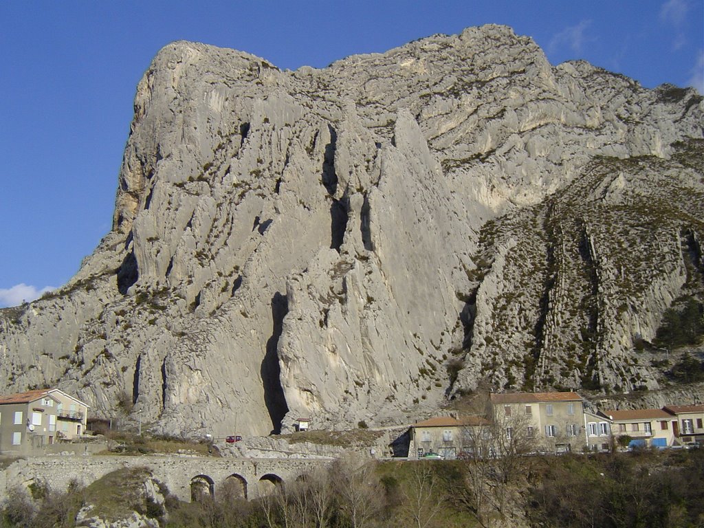 Sisteron by d.martin