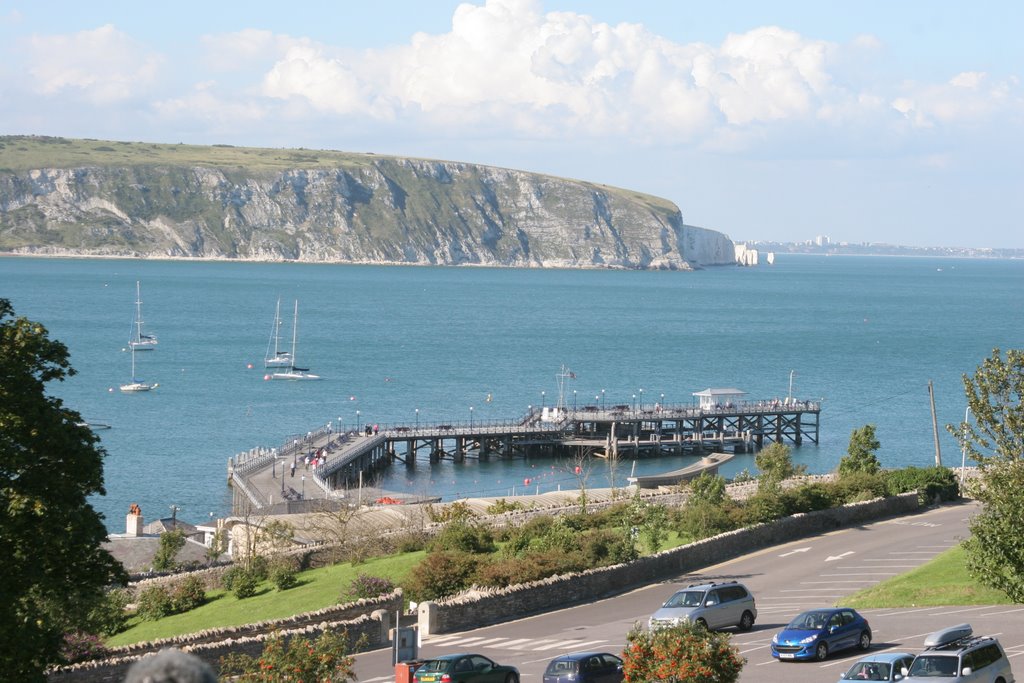 Swanage, UK by tim paine