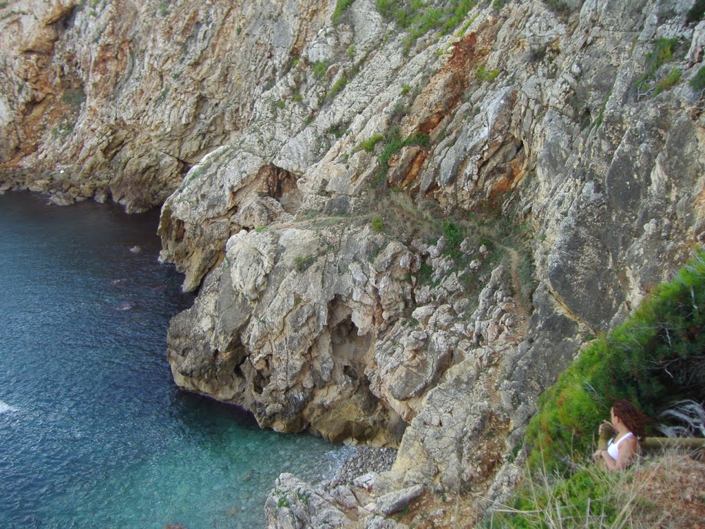 Cueva refugio de la Guerra Civil Española - Denia by Lex Bambasy