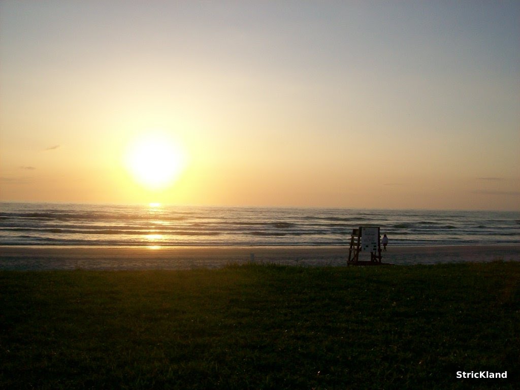 Sunrise Daytona Beach Shores, May 2009 by iridethedragon3