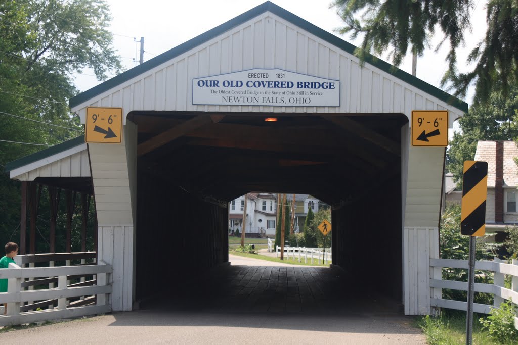 Oldest Working Covered Bridge in OH - Newton Falls OH by LINYSoxFan