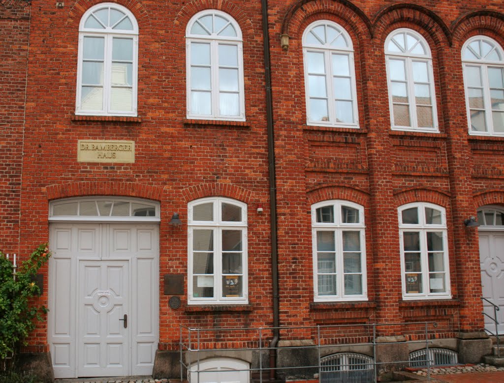 Jüdisches Museum in Rendsburg: im Dr. Bamberger Haus in der Prinzessinstr. 8 by vp_hmbg-PRO PANORAMIO