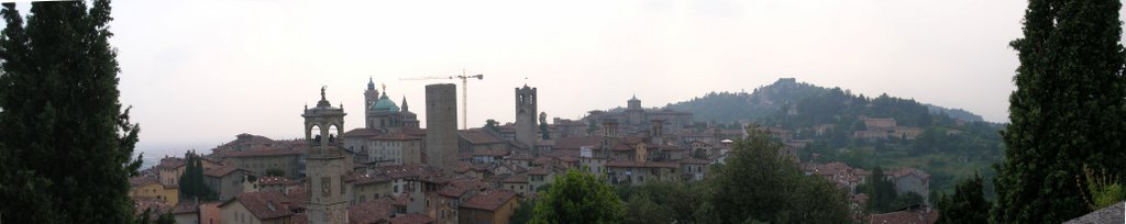 Bergamo Alta panorama by oldhamwa