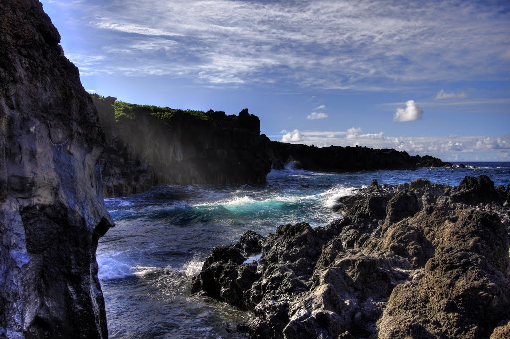 Black Sand Beach by gus.benson