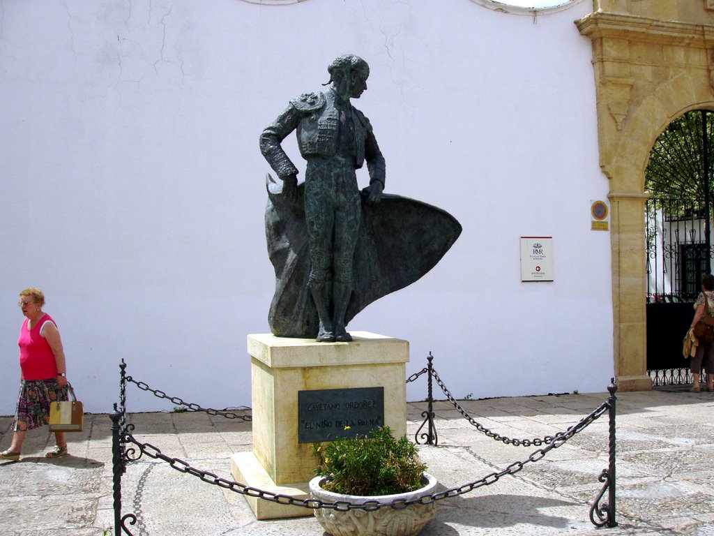 Monumento a Cayetano Ordoñez by José Sánchez Morillo