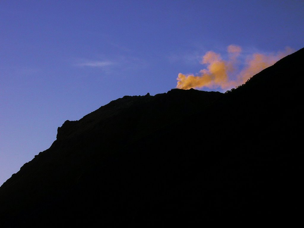 Crépuscule sur la Soufrière by cstouvenot