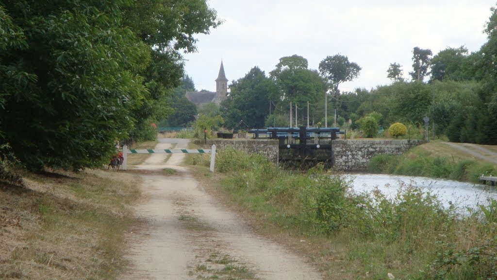 Canal d'Ille et Rance à Tréverien, écluse des Islots by Eugene68