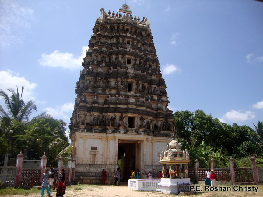 Maaviddapuram Kandaswami Kovil by Roshan christy