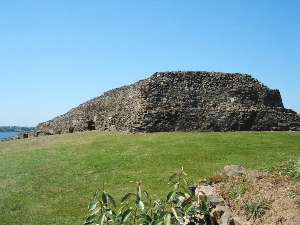 Cairn de barnenez,klaaslns by klaaslns