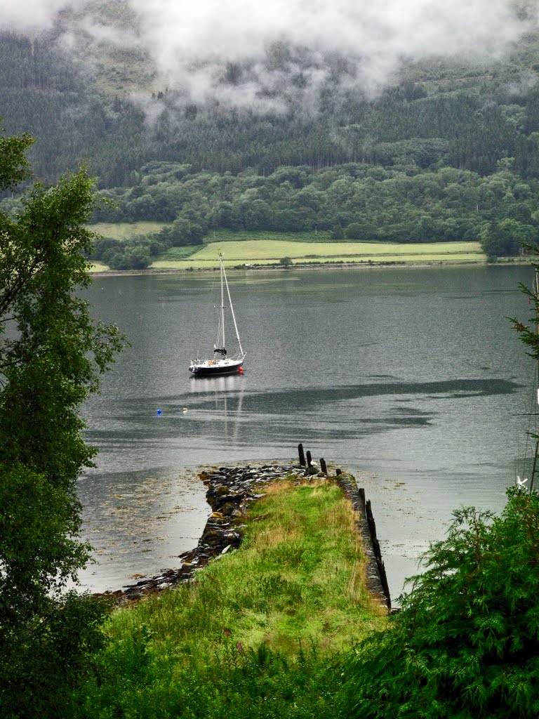 Loch Leven from A82 at Ballachulish. by brian01