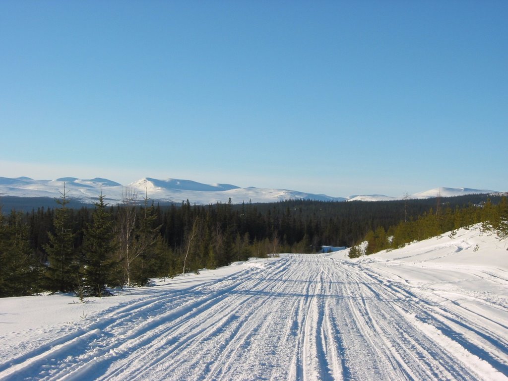 Grøvelfjell by Knut Jakobsen