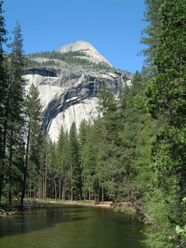 Yosemite Valley by kittenpower