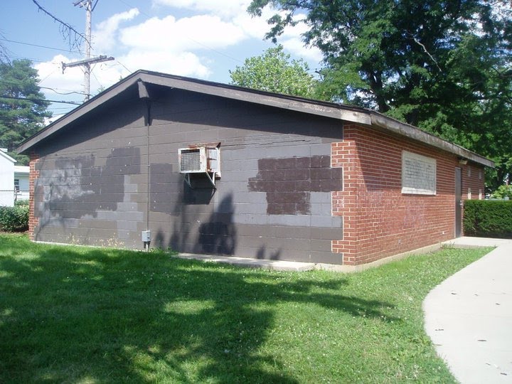 Outbuilding rear by harmone@dupage.edu