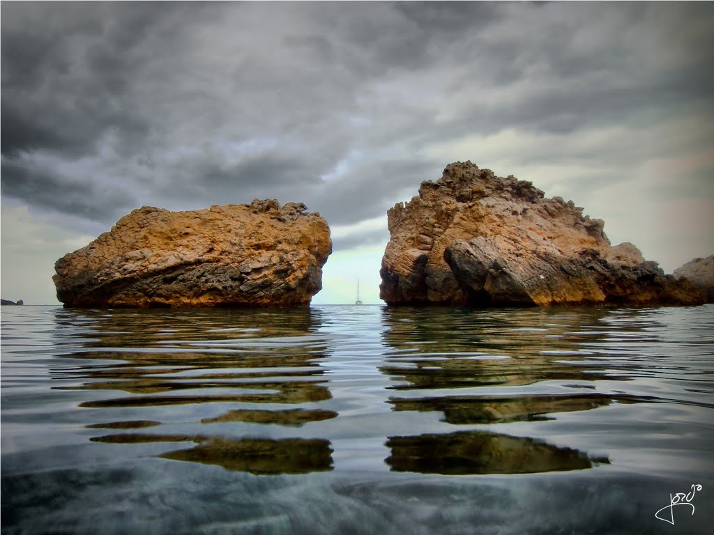 Entre dues pedres..... by Jordi Gavaldà