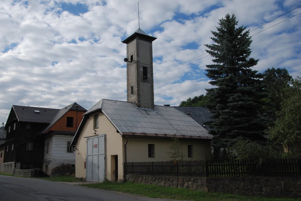 Hasičská zbrojnice by Tomas Kelar