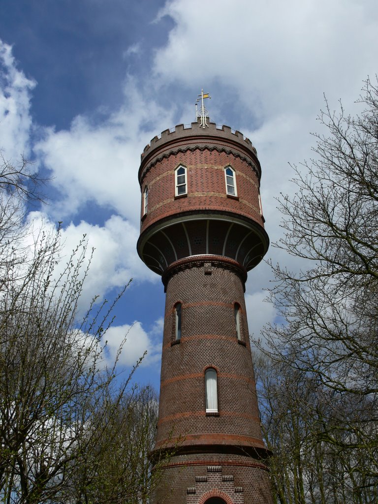 Oude Watertoren by marijkeric