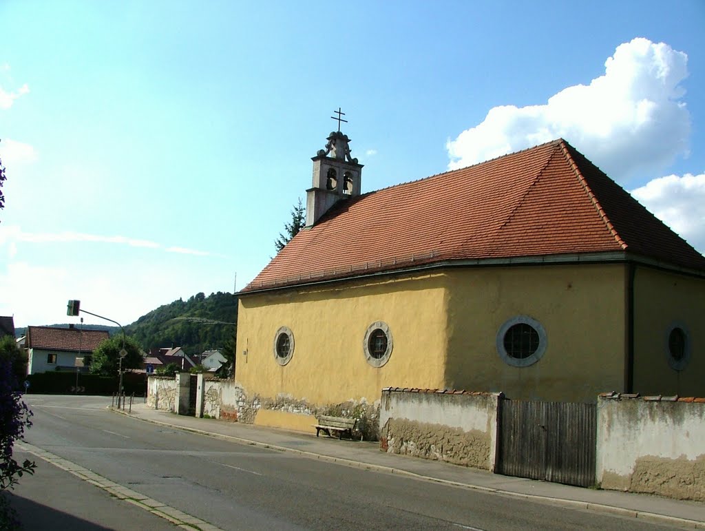 Alte Friedhofskapelle by Richard Mayer