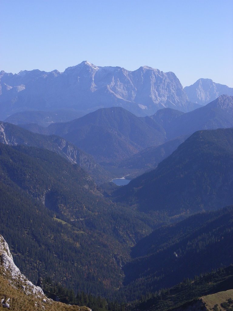 Säuling - view towards Zugspitze and Plansee (lake) by eformag