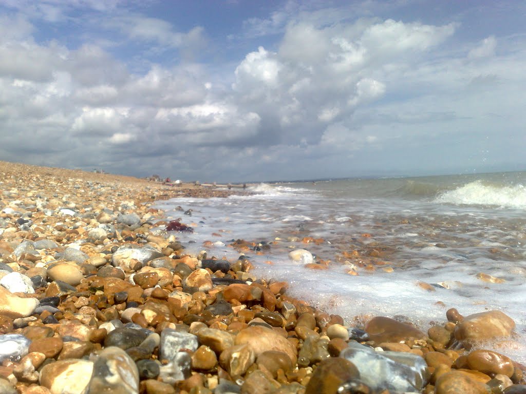 Pevensey Beach by mirkos2