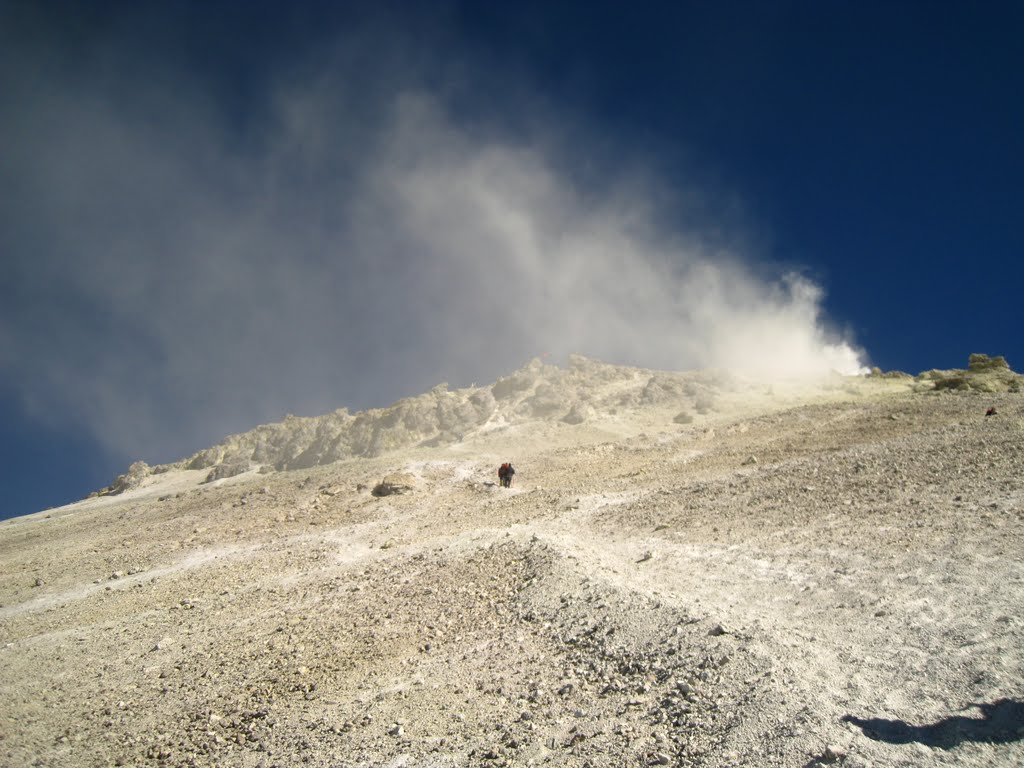 Brimstone hill ( تپه گوگردی ) before Damavand peak by FARSHID.GH