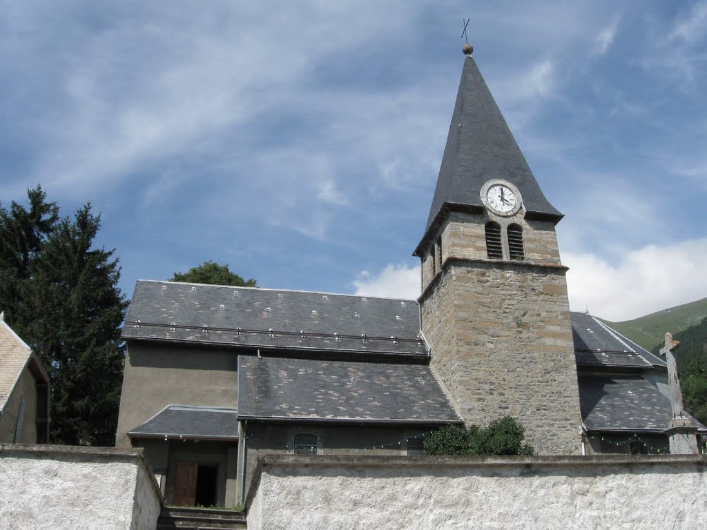 Eglise de Villard-St-Christophe côté escalier. by @ndré