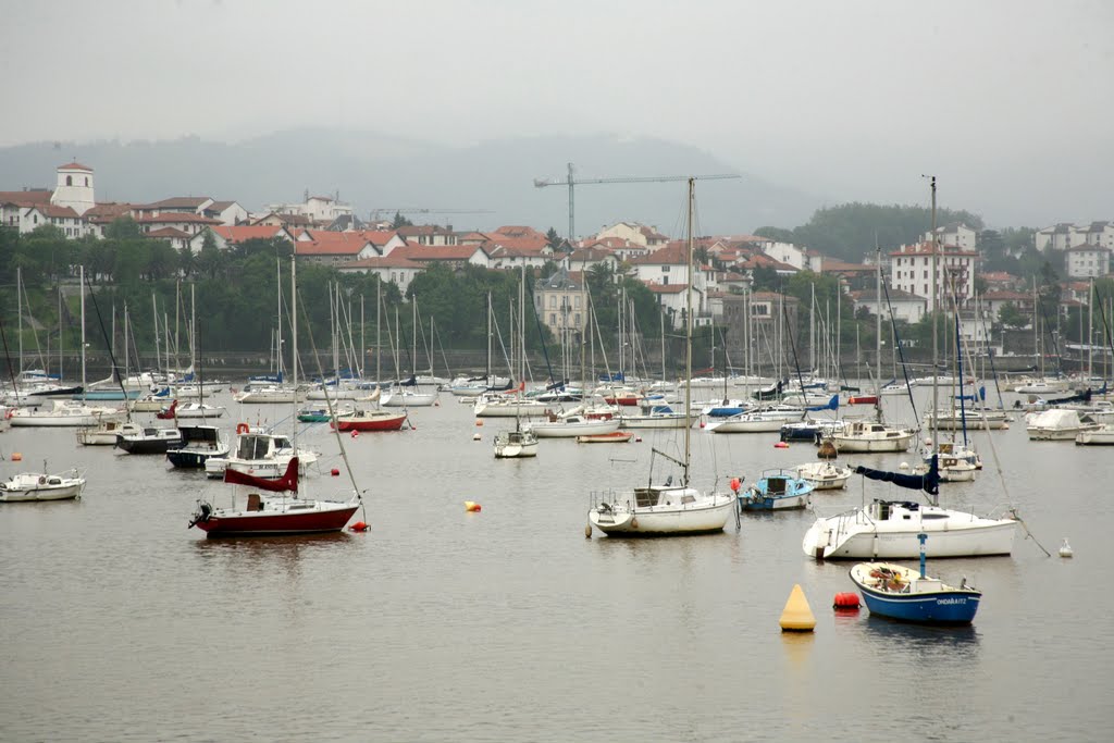 Hendaye (Hendaia), Pyrénées-Atlantiques, Aquitaine, France by Hans Sterkendries