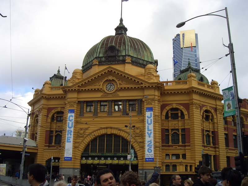 Finders Street Station in Melbourne by Jewon, Lee