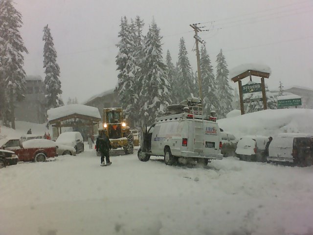 Stevens Pass Parking Fiasco by nerdherder