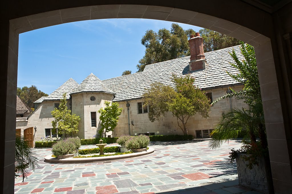 Greystone Mansion, Beverly Hills by Hoàng Khai Nhan