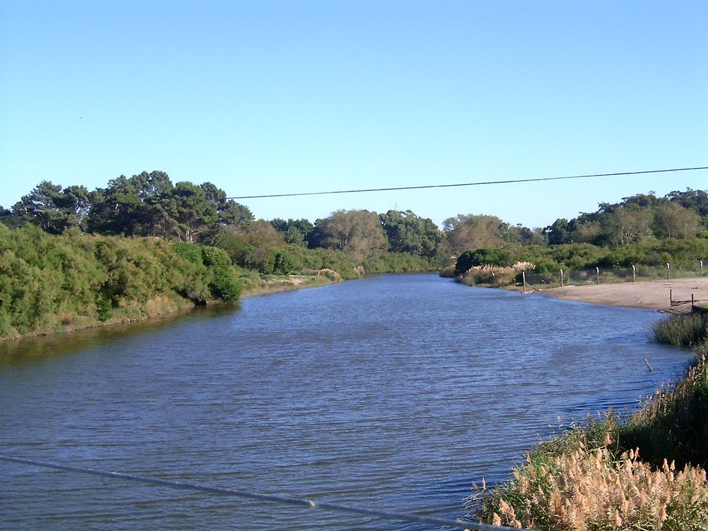 Arroyo Claromeco by victormanuel111