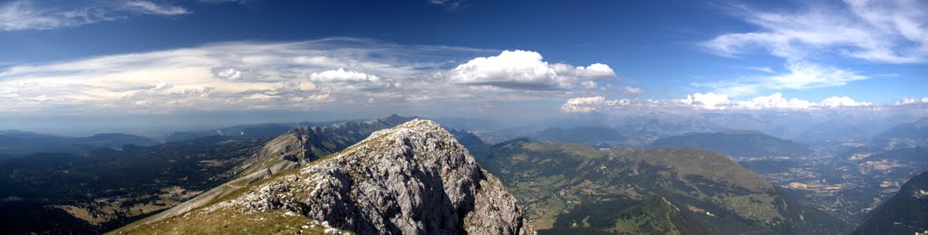 View North from the Grand Veymont by TFH1