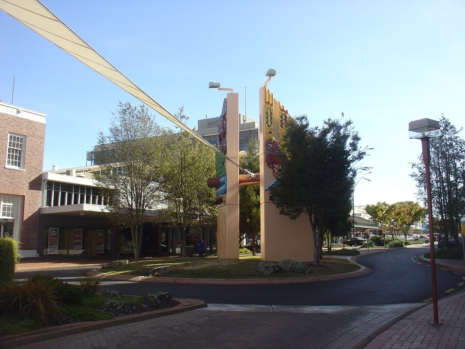 HInemoa Street - Rotorua, North Island, New Zealand by Paul HART